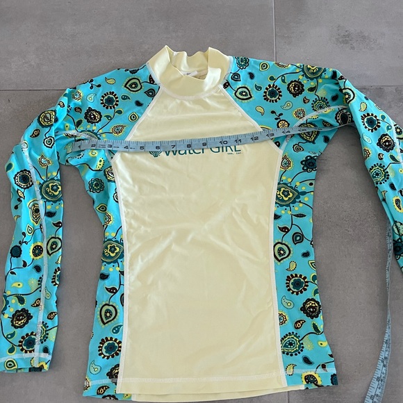 Watergirl Rash Guard - Picture 3 of 4